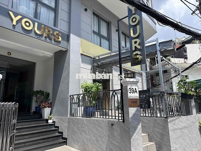 Tuyển lễ tân ca đêm (22h-6h)