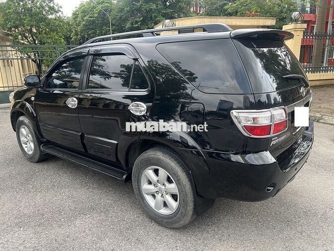 Toyota Fortuner V 2009 17 vạn