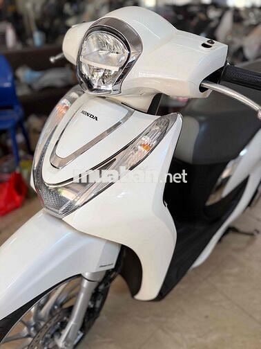 Honda SH Mode Trắng
