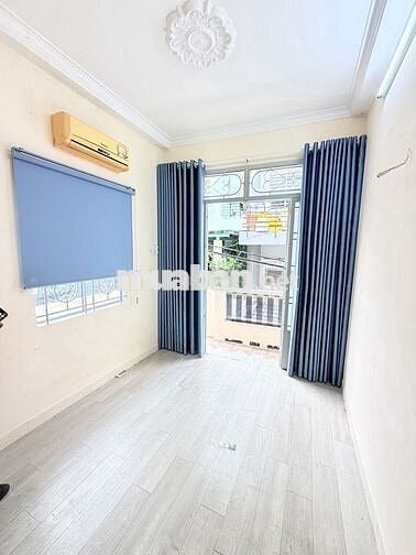 BÁN NHÀ HUỲNH VĂN BÁNH PHÚ NHUẬN