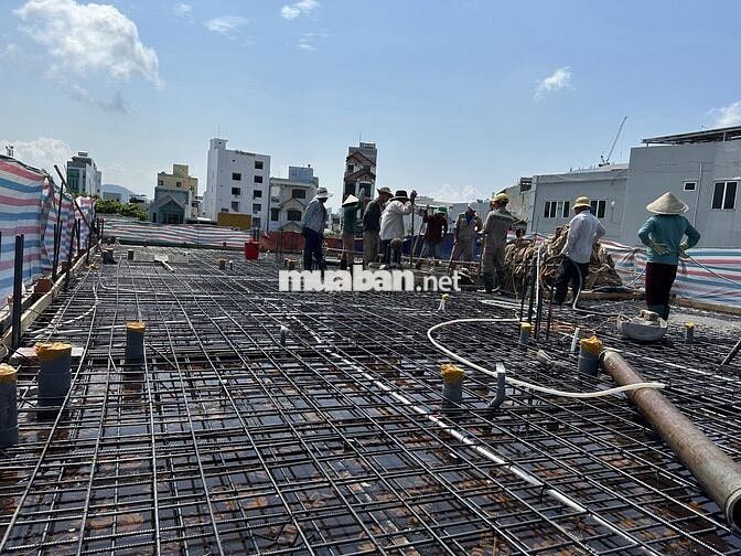 Can tuyển thợ phụ điện nước lương tuần 