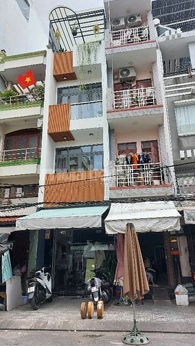 Bán nhà đẹp ngay trung tâm quận 10 - TPHCM