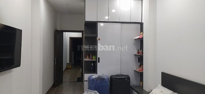 Bán nhà đẹp ngay trung tâm quận 10 - TPHCM