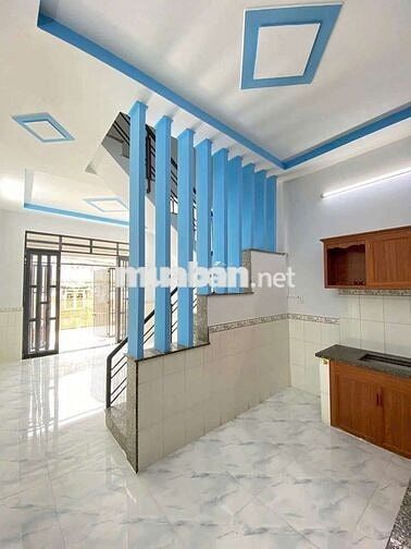 NHÀ ĐẸP 4 X10 GÁC SUỐT CHỈ 2/ ĐƯỜNG VĨNH LỘC GẦN CÂY XĂNG QUANG PHÚ