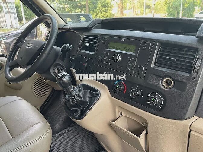 Ford Transit 2019 Van 3 Chỗ Bạc