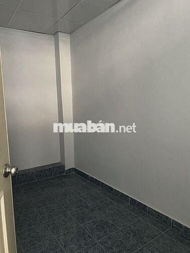 Cho thuê nhà nguyên căn Quận 4 gần Trung tâm