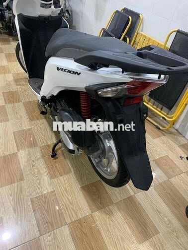 Honda Vision Trắng đen