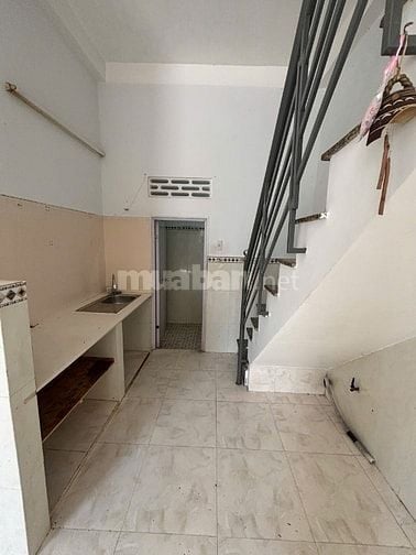 Thông tin chi tiết:Mình cần cho thuê nhà MỚI nguyên căn hẻm 65 ĐồngNai