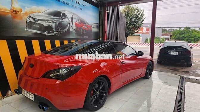 Huynhdai Genesis 2010, AT, đi 97.000km