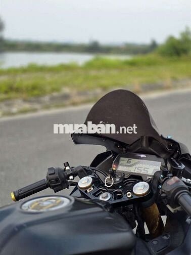 Yamaha R15 2019 màu Đen