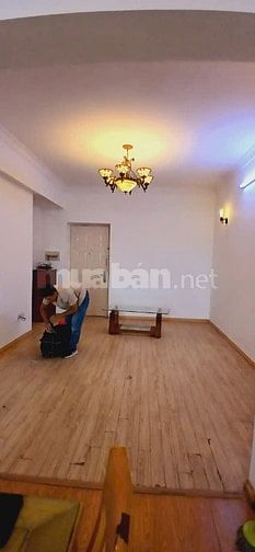 Cho thuê phòng 703 B14 Kim Liên, Tháp 17 tầng, 65 Phạm Ngọc Thạch