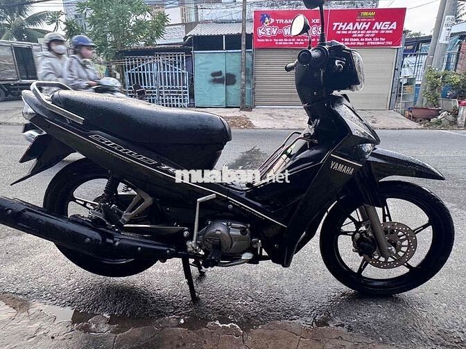Yamaha Sirius màu Đen