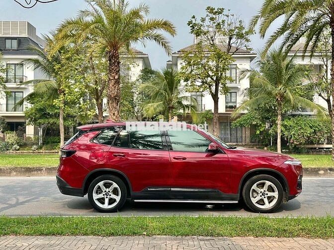 VinFast Lux SA Base 2021 Đỏ 45000 km