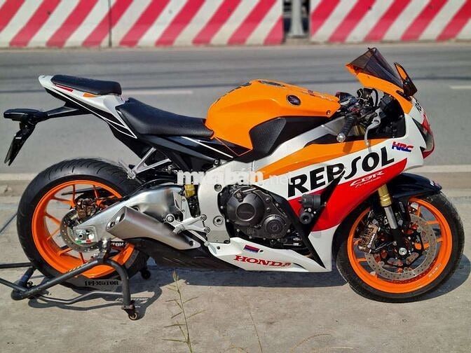 Honda CBR1000RR Repsol 2015 Cam
