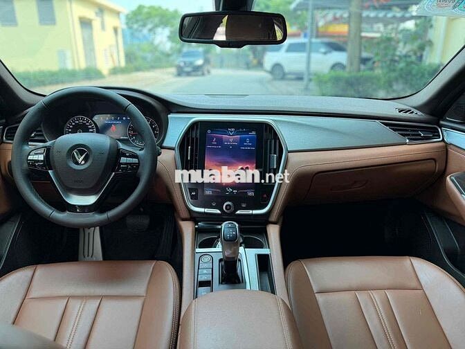 VinFast Lux A2.0 Pre 2022 Đen 40000 km