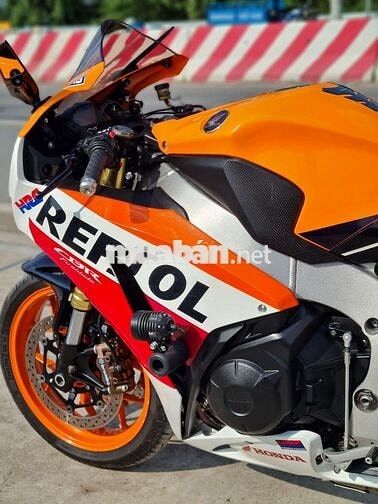 Honda CBR1000RR Repsol 2015 Cam