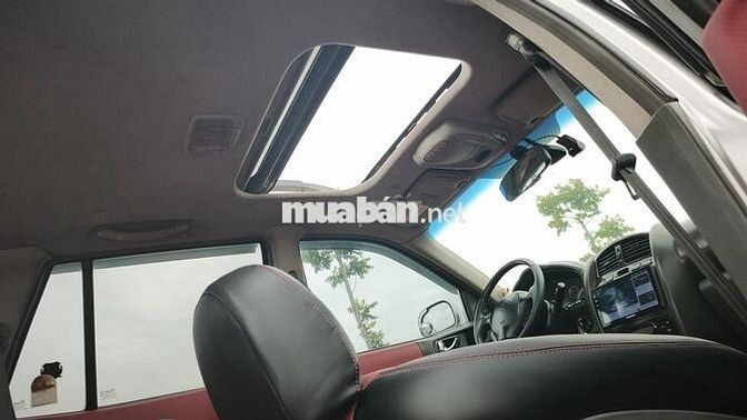 Hyundai SantaFe Gold 7 chỗ số tự động máy dầu