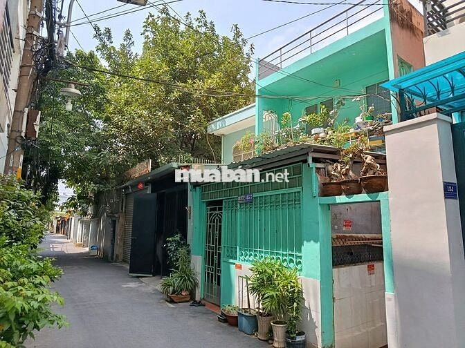 Bán đất tặng nhà ở và 4 phòng trọ