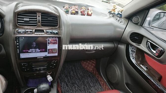 Hyundai SantaFe Gold 7 chỗ số tự động máy dầu