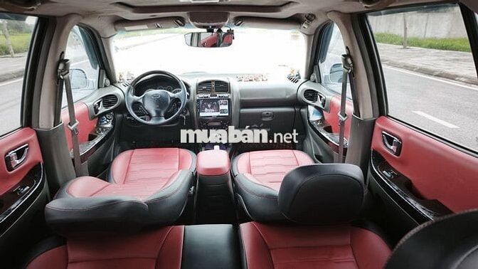 Hyundai SantaFe Gold 7 chỗ số tự động máy dầu
