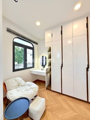 🔥🔥 Nhà 4 Tầng Mới Gần HXH Thích Quảng Đức, Phú Nhuận