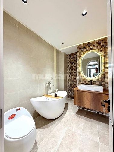 🔥🔥 Nhà 4 Tầng Mới Gần HXH Thích Quảng Đức, Phú Nhuận