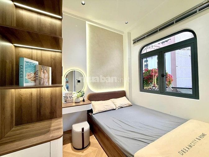🔥🔥 Nhà 4 Tầng Mới Gần HXH Thích Quảng Đức, Phú Nhuận