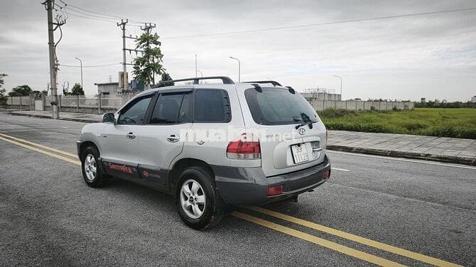 Hyundai SantaFe Gold 7 chỗ số tự động máy dầu
