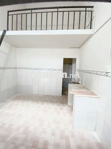 Phòng Mới Xây Gác Đúc Chỉ 5 Phút Ra Phạm Văn Đồng