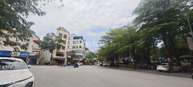 BÁN 68M ĐẤT ĐẸP THANH TRÌ ĐƯỜNG TO 12M, VỈA HÈ RỘNG 8M , PHÂN LÔ Ô TÔ,