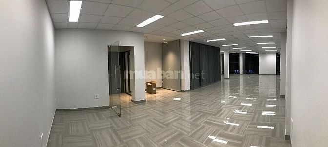 Văn phòng đẹp mới ra ở Hồ Hảo Hớn Quận 1