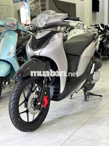 Honda SH Mode Bạc đen
