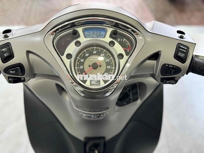 Honda SH Mode Bạc đen