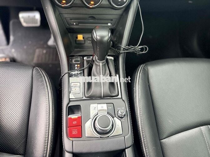 Mazda CX-3 Luxury 2021. chất xe còn rất đẹp