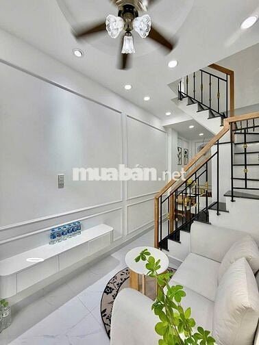 XÂY NHÀ CƯỚI VỢ NHƯNG VỢ ĐỔI Ý ĐÒI VỀ NGOẠI THÀNH Ở NÊN BÁN LẠI