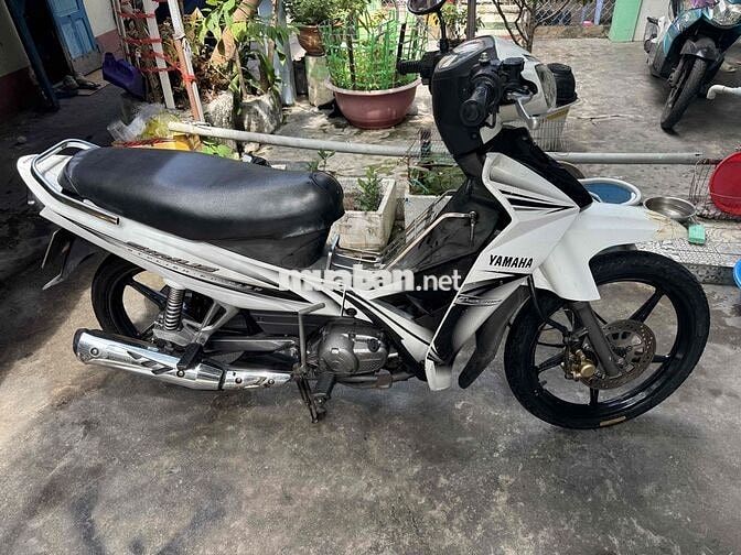 Yamaha Sirius màu Trắng đã sử dụng
