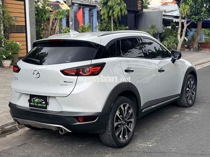 Mazda CX-3 Luxury 2021. chất xe còn rất đẹp