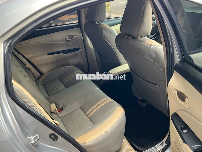 Toyota Vios E model 2020 số sàn màu bạc