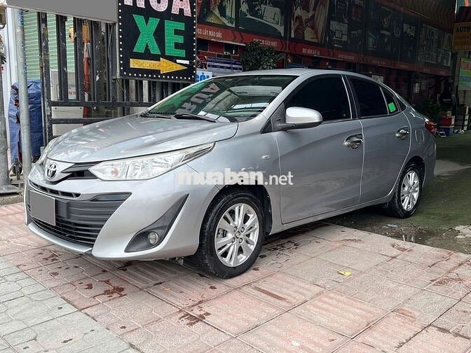 Toyota Vios E model 2020 số sàn màu bạc