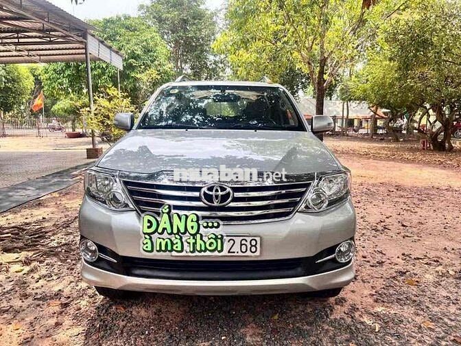 Toyota Fortuner 2016 2.7AT Bạc