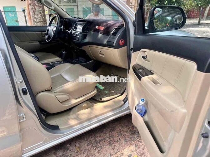 Toyota Fortuner 2016 2.7AT Bạc
