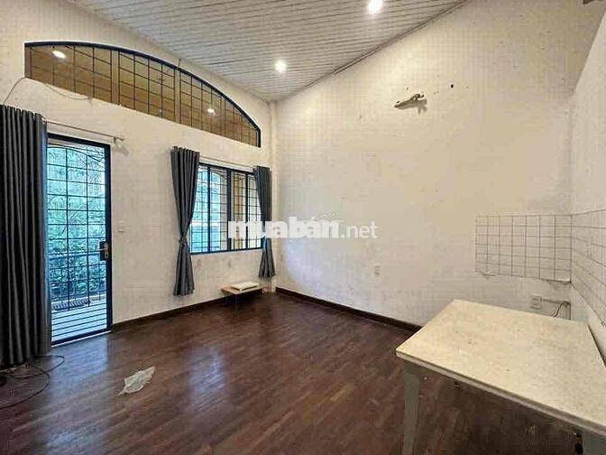 Nguyên căn 4.3*25m - hxt Lê Văn Sỹ, p13, Quận 3 | 1tr1l 3pn