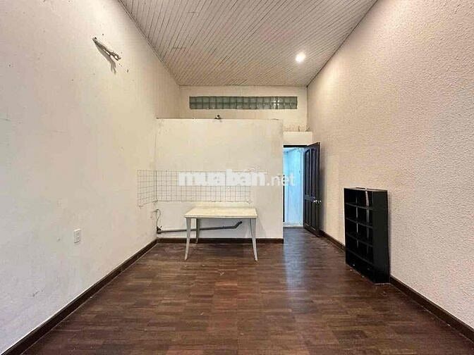 Nguyên căn 4.3*25m - hxt Lê Văn Sỹ, p13, Quận 3 | 1tr1l 3pn
