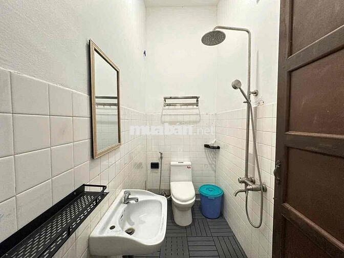 Nguyên căn 4.3*25m - hxt Lê Văn Sỹ, p13, Quận 3 | 1tr1l 3pn