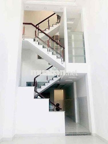 NHÀ PHỐ CUỐI ĐƯỜNG THỐNG NHẤT. TRỆT LỬNG 2 LẦU 3PN 5WC. HẺM 7M