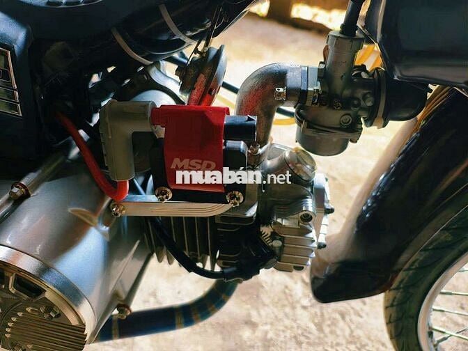 Honda Dream màu Đỏ mận