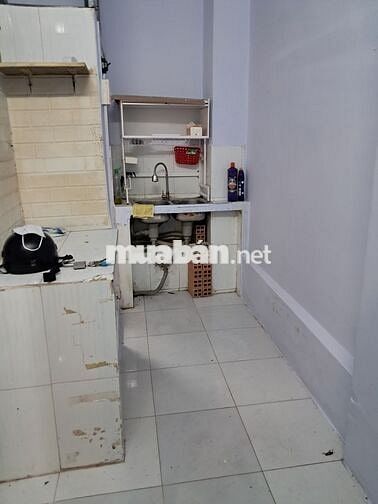 Nhà hòa hưng,q10.(1 trệt,2 lầu,nhà nhỏ.)