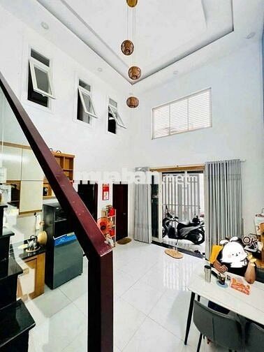 cho thuê nhà 2 tầng đẹp full nội thất đường số 8 Linh Trung
