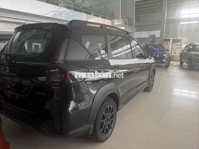 Suzuki XL7 blackedition 2026 giao ngay chỉ 130tr