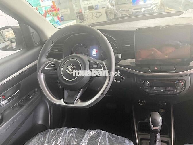 Suzuki XL7 blackedition 2026 giao ngay chỉ 130tr